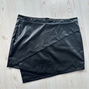 CURVESOUL CS Ruched Wrap Asymmetrical Hem PU PLeather Skirt NEW 3XL 22 - 24